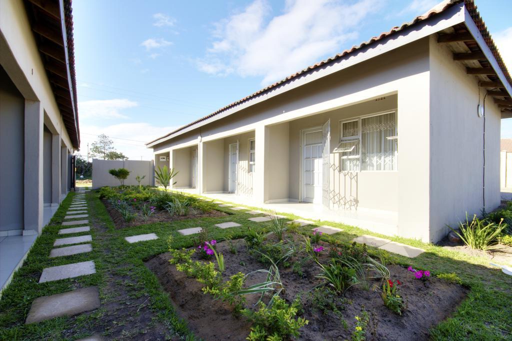 Minilitha Lodge Richards Bay Exterior photo